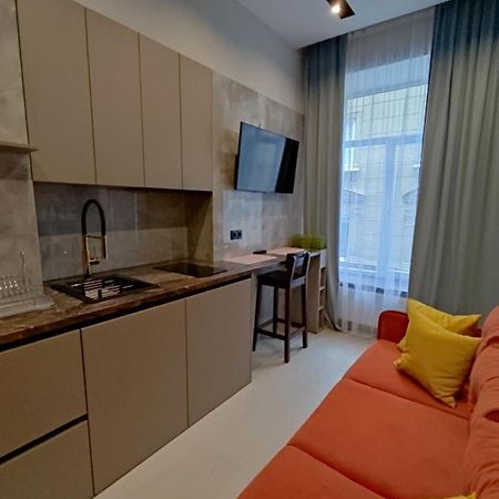 Brativ Rohatynciv 32 Lwów Zewnętrze zdjęcie